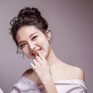 莹莹 - #任妙音 #本应该#任妙音 妙音新歌已发行，狗狗可听完整版，欢迎朋友们聆听留言转发