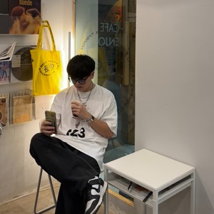 2Star资料,2Star最新歌曲,2StarMV视频,2Star音乐专辑,2Star好听的歌