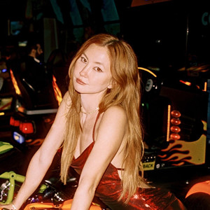 Kimiko Glenn资料,Kimiko Glenn最新歌曲,Kimiko GlennMV视频,Kimiko Glenn音乐专辑,Kimiko Glenn好听的歌