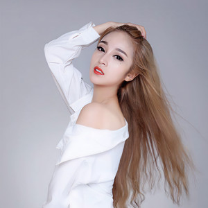 小蝴蝶资料,小蝴蝶最新歌曲,小蝴蝶MV视频,小蝴蝶音乐专辑,小蝴蝶好听的歌