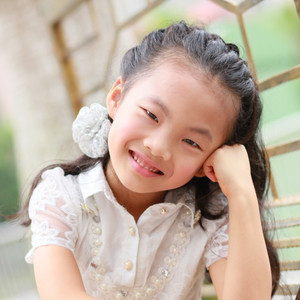 钟汶菲资料,钟汶菲最新歌曲,钟汶菲MV视频,钟汶菲音乐专辑,钟汶菲好听的歌