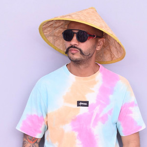 Leiru资料,Leiru最新歌曲,LeiruMV视频,Leiru音乐专辑,Leiru好听的歌