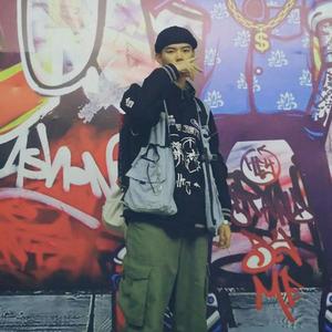 班班资料,班班最新歌曲,班班MV视频,班班音乐专辑,班班好听的歌