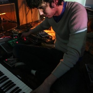 Umberto资料,Umberto最新歌曲,UmbertoMV视频,Umberto音乐专辑,Umberto好听的歌