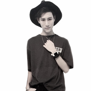 郑子威资料,郑子威最新歌曲,郑子威MV视频,郑子威音乐专辑,郑子威好听的歌