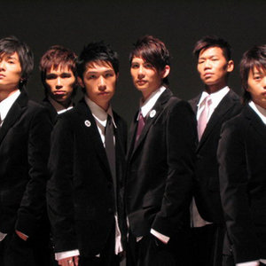 六甲乐团资料,六甲乐团最新歌曲,六甲乐团MV视频,六甲乐团音乐专辑,六甲乐团好听的歌