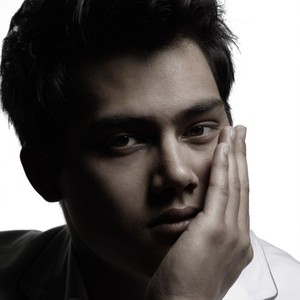 Benyamin Nuss资料,Benyamin Nuss最新歌曲,Benyamin NussMV视频,Benyamin Nuss音乐专辑,Benyamin Nuss好听的歌