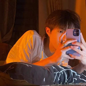 阿拉腾乌拉资料,阿拉腾乌拉最新歌曲,阿拉腾乌拉MV视频,阿拉腾乌拉音乐专辑,阿拉腾乌拉好听的歌