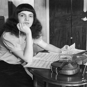 Guila Bustabo资料,Guila Bustabo最新歌曲,Guila BustaboMV视频,Guila Bustabo音乐专辑,Guila Bustabo好听的歌