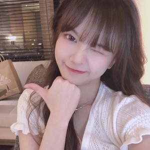 Ella资料,Ella最新歌曲,EllaMV视频,Ella音乐专辑,Ella好听的歌