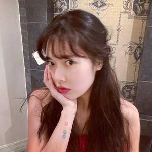 何晓墨资料,何晓墨最新歌曲,何晓墨MV视频,何晓墨音乐专辑,何晓墨好听的歌