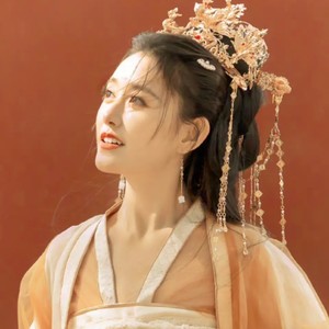 叶绾绾资料,叶绾绾最新歌曲,叶绾绾MV视频,叶绾绾音乐专辑,叶绾绾好听的歌