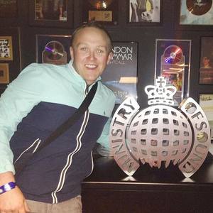 Paul Webster资料,Paul Webster最新歌曲,Paul WebsterMV视频,Paul Webster音乐专辑,Paul Webster好听的歌