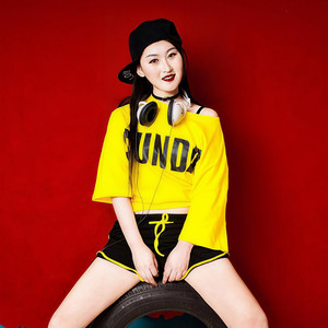 小玉资料,小玉最新歌曲,小玉MV视频,小玉音乐专辑,小玉好听的歌