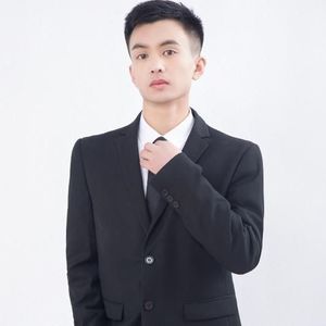 泪蛋蛋掉在酒杯杯里