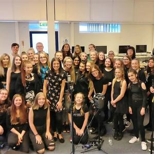 Cherie Gears资料,Cherie Gears最新歌曲,Cherie GearsMV视频,Cherie Gears音乐专辑,Cherie Gears好听的歌