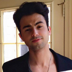 Zach Matari资料,Zach Matari最新歌曲,Zach MatariMV视频,Zach Matari音乐专辑,Zach Matari好听的歌