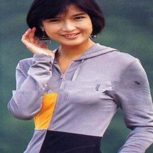 卢敏仪资料,卢敏仪最新歌曲,卢敏仪MV视频,卢敏仪音乐专辑,卢敏仪好听的歌