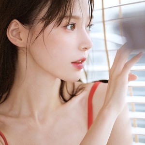 秋初资料,秋初最新歌曲,秋初MV视频,秋初音乐专辑,秋初好听的歌