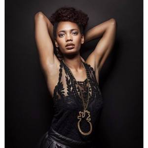 Etzia资料,Etzia最新歌曲,EtziaMV视频,Etzia音乐专辑,Etzia好听的歌