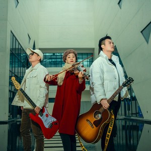 三里同音资料,三里同音最新歌曲,三里同音MV视频,三里同音音乐专辑,三里同音好听的歌