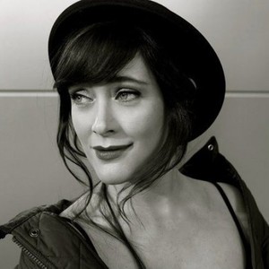 Ginny Blackmore资料,Ginny Blackmore最新歌曲,Ginny BlackmoreMV视频,Ginny Blackmore音乐专辑,Ginny Blackmore好听的歌