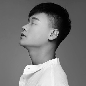 王鼎鼎资料,王鼎鼎最新歌曲,王鼎鼎MV视频,王鼎鼎音乐专辑,王鼎鼎好听的歌