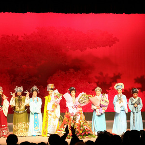 芳华越剧团资料,芳华越剧团最新歌曲,芳华越剧团MV视频,芳华越剧团音乐专辑,芳华越剧团好听的歌