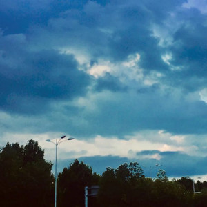 小言资料,小言最新歌曲,小言MV视频,小言音乐专辑,小言好听的歌