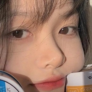 伊小柒资料,伊小柒最新歌曲,伊小柒MV视频,伊小柒音乐专辑,伊小柒好听的歌