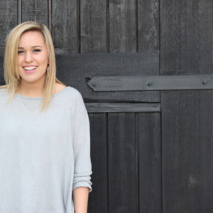 Tori McClure资料,Tori McClure最新歌曲,Tori McClureMV视频,Tori McClure音乐专辑,Tori McClure好听的歌