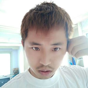 刘鹏柏资料,刘鹏柏最新歌曲,刘鹏柏MV视频,刘鹏柏音乐专辑,刘鹏柏好听的歌