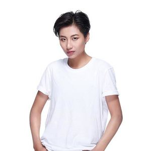 李宇希资料,李宇希最新歌曲,李宇希MV视频,李宇希音乐专辑,李宇希好听的歌