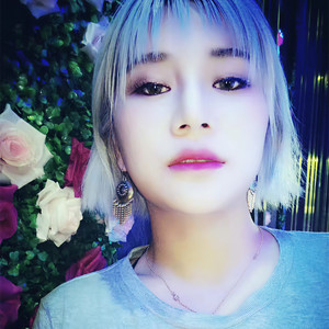 热辣女友资料,热辣女友最新歌曲,热辣女友MV视频,热辣女友音乐专辑,热辣女友好听的歌