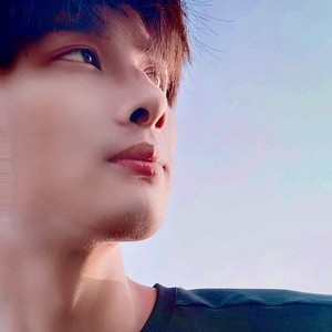 不是因为寂寞才想你