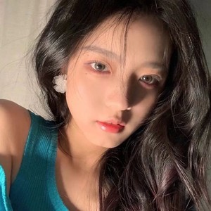 阿鱼资料,阿鱼最新歌曲,阿鱼MV视频,阿鱼音乐专辑,阿鱼好听的歌