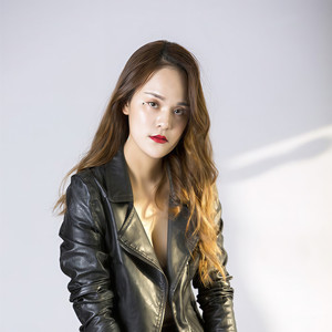 何灵儿资料,何灵儿最新歌曲,何灵儿MV视频,何灵儿音乐专辑,何灵儿好听的歌