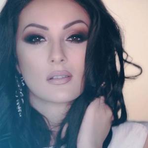 Lalla资料,Lalla最新歌曲,LallaMV视频,Lalla音乐专辑,Lalla好听的歌