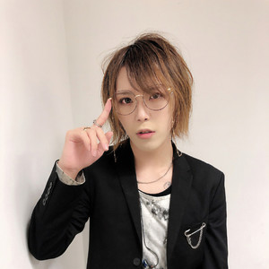 小伍资料,小伍最新歌曲,小伍MV视频,小伍音乐专辑,小伍好听的歌