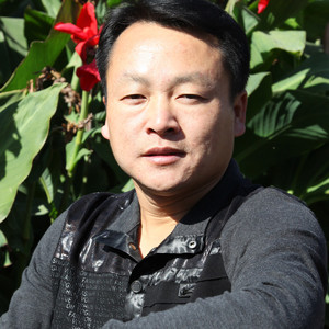 向荣资料,向荣最新歌曲,向荣MV视频,向荣音乐专辑,向荣好听的歌