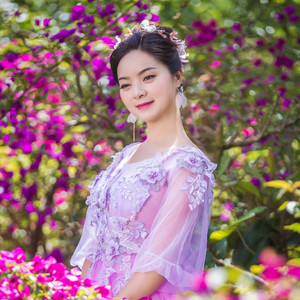 柳依依资料,柳依依最新歌曲,柳依依MV视频,柳依依音乐专辑,柳依依好听的歌