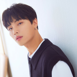 polar (폴라)资料,polar (폴라)最新歌曲,polar (폴라)MV视频,polar (폴라)音乐专辑,polar (폴라)好听的歌