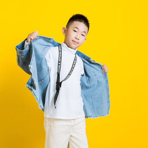 孔梓轩资料,孔梓轩最新歌曲,孔梓轩MV视频,孔梓轩音乐专辑,孔梓轩好听的歌