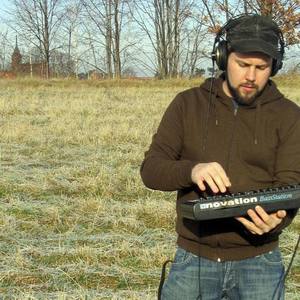 Mollono.Bass资料,Mollono.Bass最新歌曲,Mollono.BassMV视频,Mollono.Bass音乐专辑,Mollono.Bass好听的歌