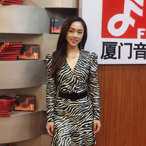 李炜铃资料,李炜铃最新歌曲,李炜铃MV视频,李炜铃音乐专辑,李炜铃好听的歌