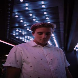 Outerskies资料,Outerskies最新歌曲,OuterskiesMV视频,Outerskies音乐专辑,Outerskies好听的歌