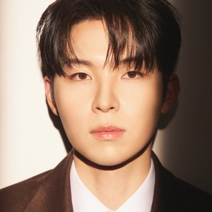 범진 (范镇)资料,범진 (范镇)最新歌曲,범진 (范镇)MV视频,범진 (范镇)音乐专辑,범진 (范镇)好听的歌