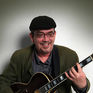 Royce Campbell资料,Royce Campbell最新歌曲,Royce CampbellMV视频,Royce Campbell音乐专辑,Royce Campbell好听的歌