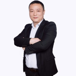 何灿资料,何灿最新歌曲,何灿MV视频,何灿音乐专辑,何灿好听的歌