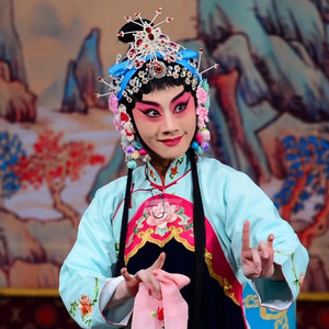 杨亚男资料,杨亚男最新歌曲,杨亚男MV视频,杨亚男音乐专辑,杨亚男好听的歌